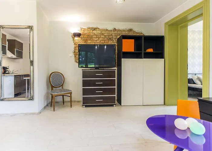 Insopot - Picasso - Near The Sea * Sopot