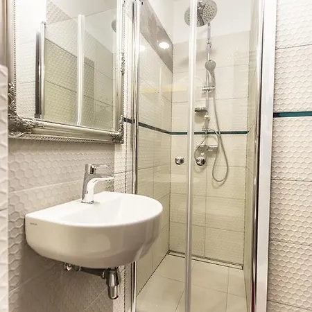 Apartman Insopot - Picasso - Near The Sea