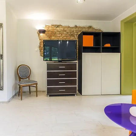 Insopot - Picasso - Near The Sea * Sopot