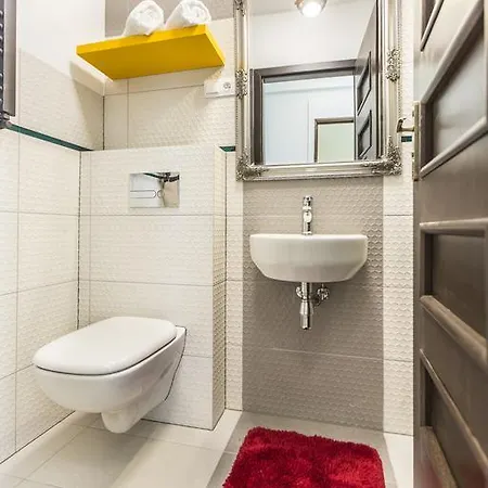 Insopot - Picasso - Near The Sea *