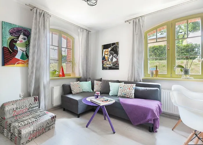 Insopot - Picasso - Near The Sea شقة